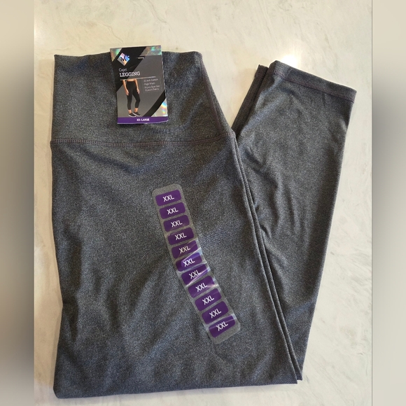 Pants - NWT Capri Leggings XXL